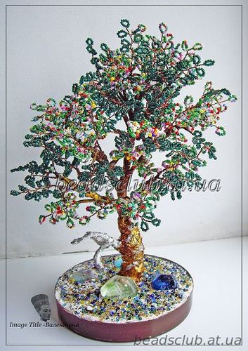 Цветущая абрикоса из бисера  в вазоне